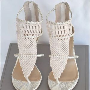 NWB BCBG Day Sandal Natural US8 EU38 Origin 325.00